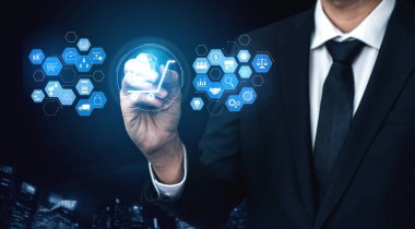 Perakende verimliliği ve dijital büyüme kesesini sürdürmek için müşteri verilerini, pazarlama, lojistik, ürün yönetimi ve iş zekasını birbirine bağlayan yapay zeka-güçlü e-ticaret ekosistemi