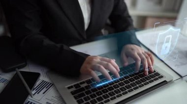 Siber tehditlere karşı siber güvenlik ve siber güvenlik stratejileri, sistem hacklemeleri, dijital ihlaller, ağ saldırıları ve güçlü siber güvenlik altyapısına sahip verilerin korunması. Muxer