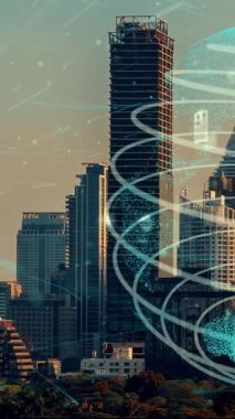 Akıllı şehirde küresel bağlantı ve internet ağı değişikliği. Gelecekteki kablosuz dijital bağlantı ve sosyal medya ağı kavramı .