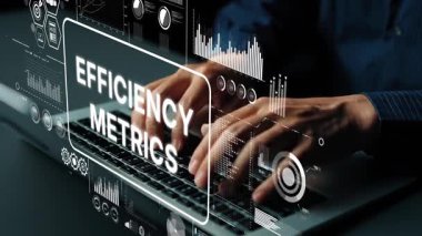 Modern ofis ortamındaki bir dizüstü bilgisayarın verimlilik ölçümlerini dijital grafiklerle ve istatistiklerle analiz eden bir iş adamı. Asemptotik akıllı veri analitiği.