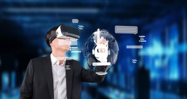 Modern bir profesyonel, günlük işlerde otomasyonu ve kişisel yardımı geliştirmek için tasarlanmış bir yapay zeka sohbet robotuyla etkileşime geçerek sanal gerçeklik arayüzü ile bağlantı kurar. XDMCP