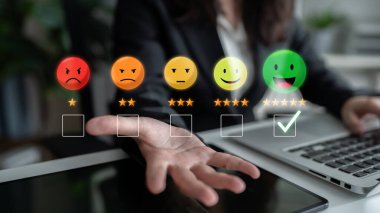 Müşteri geribildirim analizi, çevrimiçi inceleme görüşleri ve veri değerlendirmesi yoluyla memnuniyeti, hizmet kalitesini ve iş itibarını artırır. Latch