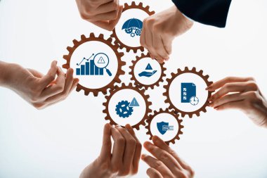 Profesyonel Ayarlarda Risk, Analiz ve Stratejiyi Temsil Eden Gears ve Simgelerle İşbirlikçi Yönetim Kavramları. Dostluk