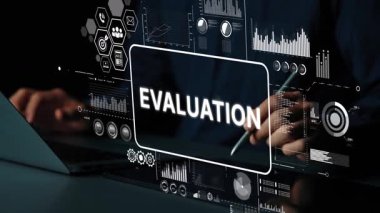 Modern İş Ortamı Analitik ve Grafikleriyle Dijital Değerlendirme Süreci. Asemptotik akıllı veri analitiği.