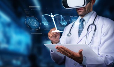 Sanal gerçeklik kulaklığı takan bir doktor, tıbbi etik ve hukukun kesişimlerini araştırarak hasta bakımı ve sağlık teknolojisindeki gelişmeleri daha iyi anlıyor. PHMT