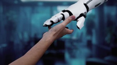 Bir dijital arayüz, modern bir iş alanında ileri iletişim ve işbirliğini sembolize ederek, insanları temsil eden holografik ikonları sergiliyor. Auvana