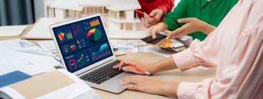 İş veri paneli pazarlama stratejisi planlaması için canlı iş zekası analizi sağlar