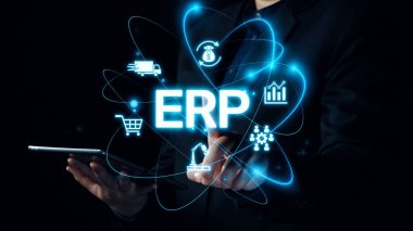 ERP platformu, kurumsal kaynak planlaması, entegrasyon, veri akışı, iş verimliliği, finans, envanter ve insan kaynaklarının iyileştirilmesi için merkezi sistemi göstermektedir. Elide