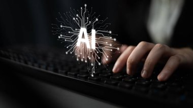 LLM 'de yapay zeka asistanı, büyük veriler, makine öğrenimi ve üretken yapay zeka gücü gelişmiş iş uygulamaları için ajanssal yapay zekayı destekliyor. Latch