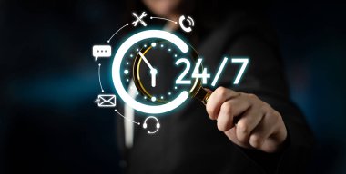 Yardım masası, canlı sohbet ve çevrimiçi hizmetler aracılığıyla 24 saatlik müşteri desteği her zaman teknik yardım ve müşteri memnuniyetini güvence altına alır. Latch