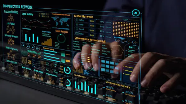 Veri merkezi izleme paneli ağ performansını, bağlantı durumunu, kullanım oranını ve telekomünikasyon içgörüsünü görselleştirir. Veri merkezi verimlilik iyileştirme ağı şeffaflığını izliyor. Thunk