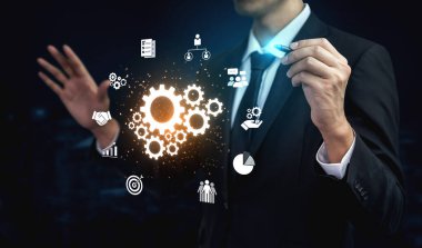 Güçlü takım çalışması takım dinamiklerini birleşik bir iş vizyonuyla hizalayan işbirliği, ortak hedefler ve iletişim stratejileri yoluyla verimliliği artırır. Kefil