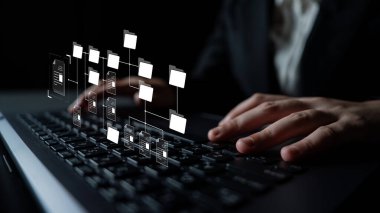 Dizin düzenini, dosya hiyerarşisini ve belge düzenini gösteren dijital dosya yapısı. Dosya yapısı yönetimi destekler, erişimi geliştirir ve dosya yapısı netliği artırır. Latch