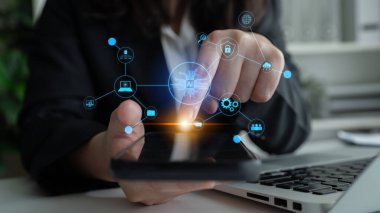 AI ağ sistemi verileri, güvenliği, iletişimi ve zekayı birbirine bağlar. AI ağ sistemi akıllı etkileşimi sağlar, AI ağı verimliliği artırır ve AI ağ sistemi dönüşümünü sağlar. Latch