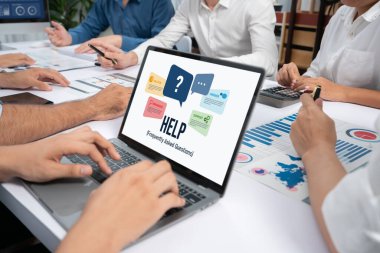 Web sitesindeki yardım ekranı, sık sık soru sorulmasına yanıt sağlamak için müşteri desteği ile bilgi ve çözüm sunar