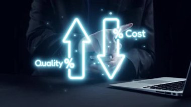 Bu resim, teknolojiyi ve yeniliği vurgulayarak, çeşitli programlama dilleri ve kod parçalarıyla modern bir kodlama ortamını sergiliyor. Dörtgen