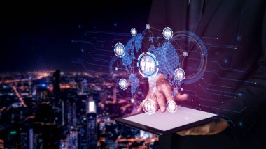 Profesyonel ağ, iş bağlantılarını genişletir, işbirliğini teşvik eder ve yeni fırsatlar için dijital ilişkiler kurar. Kefil