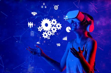 Sanal gerçeklikte bir kadını gösteren dinamik bir görüntü, iş ağlarını ve dijital ortamda yenilikçi teknoloji aracılığıyla takım işbirliğini keşfediyor. XDMCP