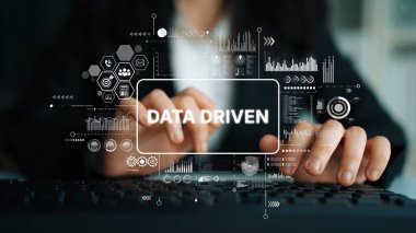 Modern İş Ortamı Grafikleri ve Grafikleriyle Profesyonel Veri güdümlü Karar Verme Konsepti. Asemptotik akıllı veri analitiği.