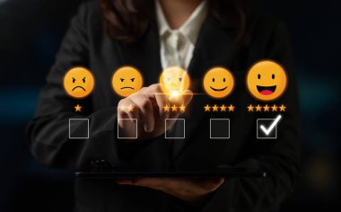 Müşteri geribildirim analizi, çevrimiçi inceleme görüşleri ve veri değerlendirmesi yoluyla memnuniyeti, hizmet kalitesini ve iş itibarını artırır. Latch