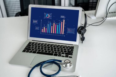 İş veri paneli, pazarlama stratejisi planlaması için iş zekası analizi sunar. Müşteri taleplerini analiz etmek ve iş dünyasının geleceğini önceden görmek için büyük veriler sunulur.