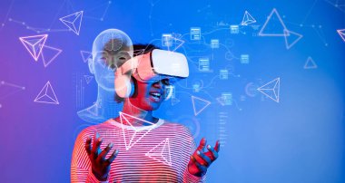 Bir kadın, modern pazarlama stratejilerinde üretken veri analizlerinin ve kişisel asistan sistemlerinin kesişimini gösteren sanal gerçeklik teknolojisiyle ilgilenir. XDMCP