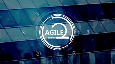 Çevik geliştirme için takımları ve çevik planlamayı kullanan çevik proje yönetimi. Çevik olmak, modern iş akışlarına göre esneklik, işbirliği ve sürekli gelişime olanak sağlar. Muxer