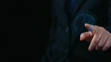 Bulut hesaplama, bulut stratejisi ve dijital altyapıyı ölçeklenebilir hizmetler, güvenli veri depolama ve bulut tabanlı dijital iş çözümleri ile dönüştüren bulut teknolojisi. Elide