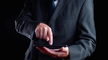 Çevrimiçi bankacılık ve dijital bankacılık yeniliği finans ve teknolojiyi birleştirir, çevrimiçi bankacılık sistemlerini optimize eder, mobil bankacılık hizmetleri ve kusursuz deneyim için fintech. Spire.