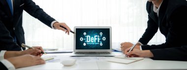 Merkezi olmayan finans ya da bilgisayar ekranında DeFi konsepti. Defi sistemi yeni yatırım ve tasarruf seçenekleri sunuyor .