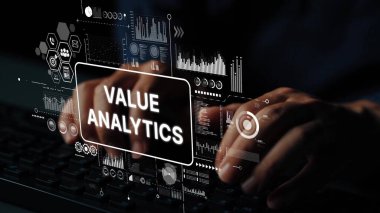 İş Analizi ve Veri Yönetimi için Dijital Arayüz 'de Değer Analizleriyle Klavyede Yazan Eller. Asemptotik akıllı veri analitiği.