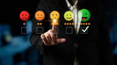 Müşteri geribildirim analizi, çevrimiçi inceleme görüşleri ve veri değerlendirmesi yoluyla memnuniyeti, hizmet kalitesini ve iş itibarını artırır. Latch