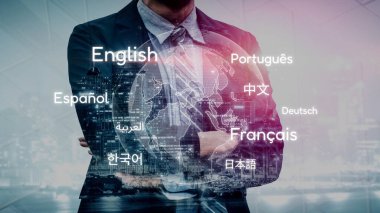 Birden fazla dille küresel iletişim, dijital çeviri araçları, çok dilli teknoloji, kültürler arası iletişim ve sanal dil öğrenme ortamları. Muxer