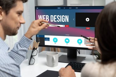 Web sitesi tasarım yazılımı çevrimiçi perakende ticaret ve e-ticaret için canlı şablon sağlıyor