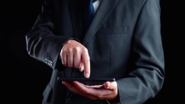 Veri gösterge panelleri, analitik çizelgeler ve içerik araçlarıyla içerik pazarlama arayüzü. Pazarlama başarısı içerik performansı, içerik planlaması ve pazarlama optimizasyonundan gelir. Spire.