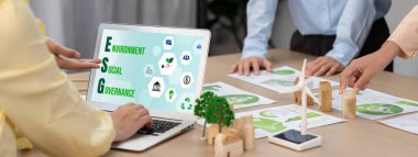 ESG 'nin canlı işletmeler için sosyal yönetim politikası ESG' nin yüksek puanını elde etmek için bir standart belirlemek