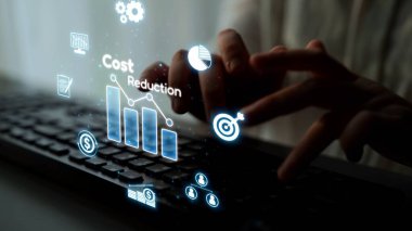 Dijital dönüşüm, işletme maliyeti optimizasyonu, operasyonel maliyet düşüşü, finansal tasarruflar ve ticari başarı için kaynak verimliliği stratejileri yoluyla maliyet azaltma ve maliyet tasarrufu. Muxer