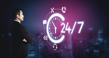 Yardım masası, canlı sohbet ve çevrimiçi hizmetler aracılığıyla 24 saatlik müşteri desteği her zaman teknik yardım ve müşteri memnuniyetini güvence altına alır. Kefil