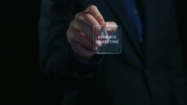 Ortak pazarlama markaları ve pazarlamacıları birbirine bağlar. Bağlantılar aracılığıyla pazarlama satışları arttırır. Üyelik programları ödülü. Dijital pazarlama ve bağlı stratejiler çevrimiçi gelirleri artırıyor. Elide