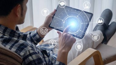 İş başarısı hedef belirleme, başarı kilometre taşları ve başarı tanımayı içerir. Açık stratejiler sürekli bir başarı sağlar. Spire.