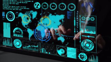 Bağlantı ağı görselleştirmesi küresel bağlantıyı, ağ iletişimini, dijital bağlantı analitiğini gösteriyor. Ağ araçlarını gerçek zamanlı içgörü destekle ve bağlantı sistemini geliştir. Thunk