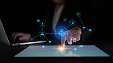 AI ağ sistemi verileri, güvenliği, iletişimi ve zekayı birbirine bağlar. AI ağ sistemi akıllı etkileşimi sağlar, AI ağı verimliliği artırır ve AI ağ sistemi dönüşümünü sağlar. Latch