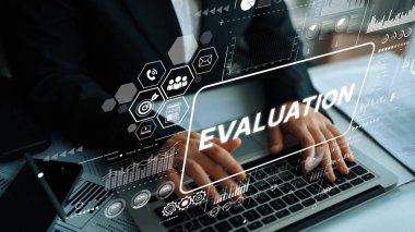 Bir dizüstü bilgisayardaki Modern Teknoloji ile Profesyonel Veri Değerlendirmesi ve Analizi. Asemptotik akıllı veri analitiği.