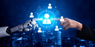 Yapay zeka, kullanıcı davranışlarını analiz ederek, tercihleri tahmin ederek ve müşteri ilişkileri için kampanyaları kişiselleştirerek hedef kitleyi geliştirir. Kefil