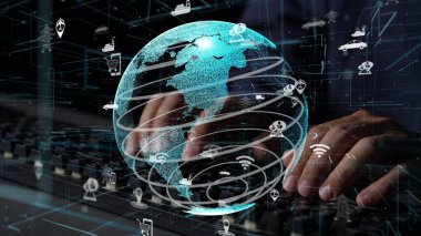 Modern iletişimi vurgulayan, teknoloji simgeleriyle çevrili bir klavyede dijital bir dünya haritası ve yazı yazan ellerle küresel bağlantının görsel bir temsili. Xenic