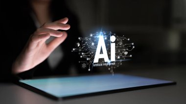 LLM 'de yapay zeka asistanı, büyük veriler, makine öğrenimi ve üretken yapay zeka gücü gelişmiş iş uygulamaları için ajanssal yapay zekayı destekliyor. Latch