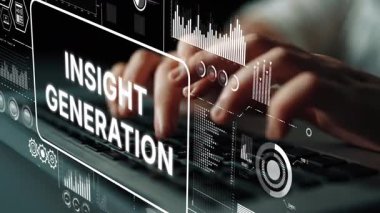 İş ortamlarında içgörü üretimi ve analiz için dijital grafikler ve veri görselleştirmeleri ile klavyeye yazı yazan eller. Asemptotik akıllı veri analitiği.
