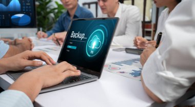 Yedek Depolama Verisi İnternet Teknolojisi İş Konsepti. Veritabanı depolama teknolojisi dosya aktarım paylaşımı, siber, büyük veri bilgileri, internet bankacılığı uygulaması yükleme canlısı