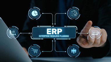 ERP platformu, kurumsal kaynak planlaması, entegrasyon, veri akışı, iş verimliliği, finans, envanter ve insan kaynaklarının iyileştirilmesi için merkezi sistemi göstermektedir. Elide