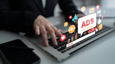 Çevrimiçi reklamlar ve dijital pazarlama markaların büyümesine yardımcı oluyor. İçerik pazarlaması bağlılığı arttırır. Pazarlama araçları ROI 'yi destekliyor. Etkili reklamlar ve pazarlama çevrimiçi iş başarısı. Eğri